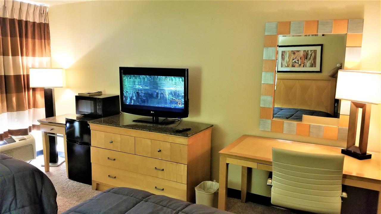 Madison Inn & Suites Екстер'єр фото